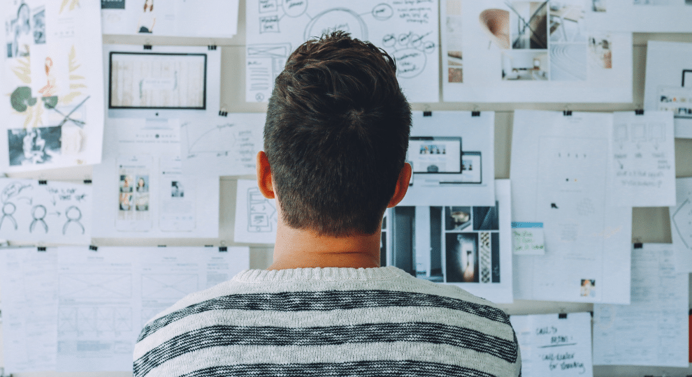 Man researching Niche Blog Ideas